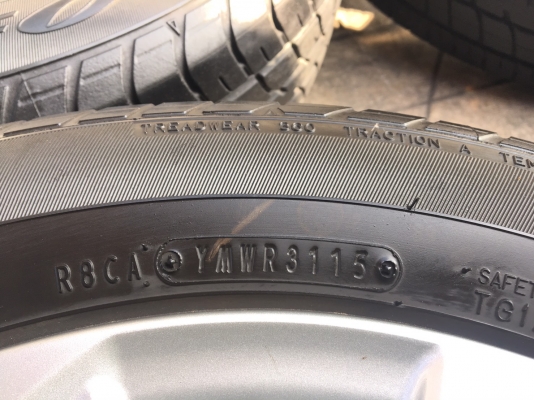 ล้อแม็ก Toyota Vios Yaris ขอบ 15 พร้อมยาง 185-60-15 Dunlop ปี 15