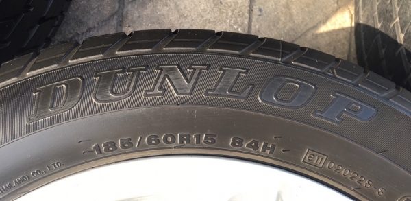 ล้อแม็ก Toyota Vios Yaris ขอบ 15 พร้อมยาง 185-60-15 Dunlop ปี 15