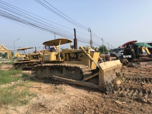 ขาย 650,000 CATTERPILAR  D 5 B ตีนเป็ด เครื่อง 10 Z ไดเร็ก ดี เกียร์ตัดแรง โช่หนา เอกเล่มทะเบียน  รถอยู่ จ.ปทุมธานี 0967428942