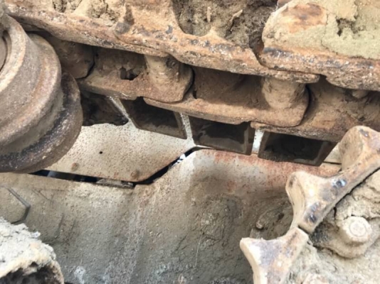 ขาย 650,000 บาท CATTERPILAR D5B ตีนเป็ด เครื่อง 44V ดี เกียร์ดี โช่หนา เอกสารอินวอยที รถอยู่ จ.นครปฐม โทร&ไอดไลนี 0610710295 ขาย 650,000 บาท CATTERPILAR D5B ตีนเป็ด เครื่อง 44V ดี เกียร์ดี โช่หนา เอกสารอินวอยที รถอยู่ จ.นครปฐม โทร&ไอดไลนี 0610710295