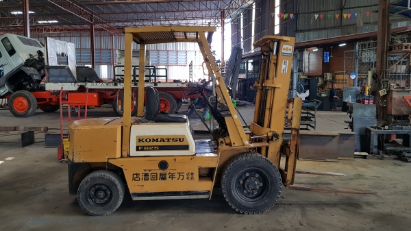 ขายรถยก komatsu fg25-8