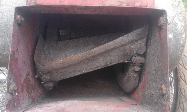 เครื่องย่อยเศษกิ่งไม้และเศษพืชเพื่อทำปุ๋ย เครื่องย่อยเศษกิ่งไม้และเศษพืชเพื่อทำปุ๋ย