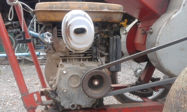 เครื่องย่อยเศษกิ่งไม้และเศษพืชเพื่อทำปุ๋ย เครื่องย่อยเศษกิ่งไม้และเศษพืชเพื่อทำปุ๋ย