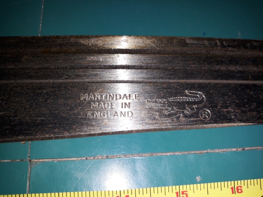 ขายมีดตราจระเข้ MADE IN ENGLAND. ขายมีดตราจระเข้ MADE IN ENGLAND.
