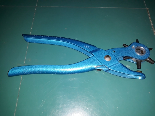 ขายคีมเจาะหนังตราตา MADE IN GERMANY.