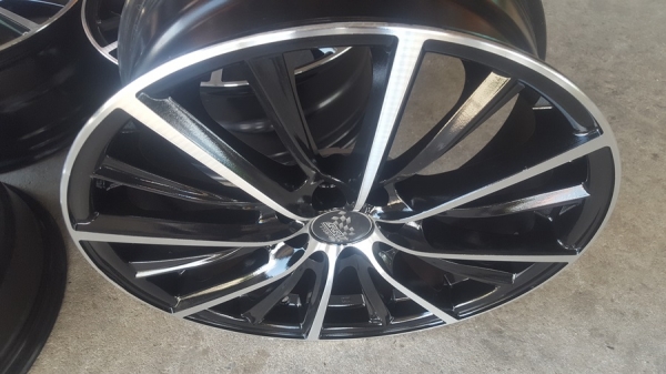 ล้อขอบ17 SSW พร้อมยางใหม่205/45/17 ปี17  4 ล้อ