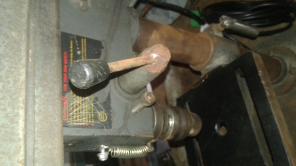 (ลดราคาเหลือ 3,200 บาท!!) สว่านแท่นขนาดเล็ก 3 หุน สภาพดี