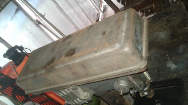 (ลดราคาเหลือ 3,200 บาท!!) สว่านแท่นขนาดเล็ก 3 หุน สภาพดี