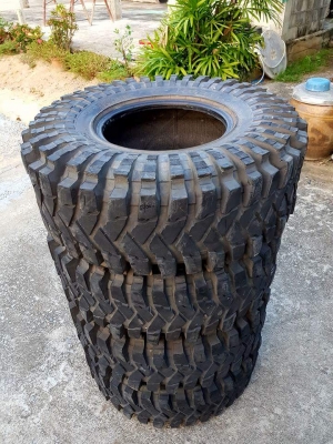 ขายยาง MAXXIS 37x12.5 R 16 ขายยาง MAXXIS 37x12.5 R 16