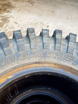 ขายยาง MAXXIS 37x12.5 R 16