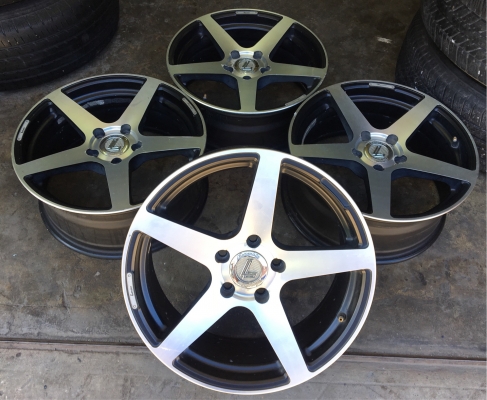 แม็ก Lenso ขอบ 17