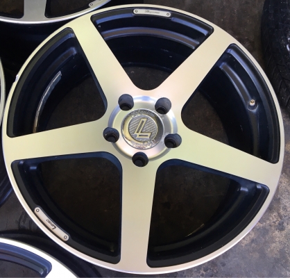 แม็ก Lenso ขอบ 17