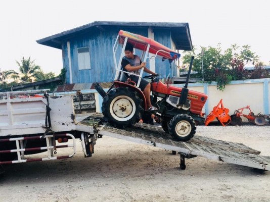 ยันร์ม่า YM1301D 4WD เก่านอกตัดหญ้าใหม่  สภาพพร้อมใช้งาน