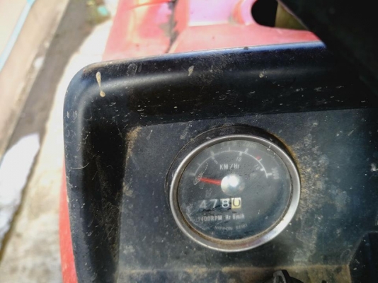 ยันร์ม่า YM1301D 4WD เก่านอกตัดหญ้าใหม่  สภาพพร้อมใช้งาน