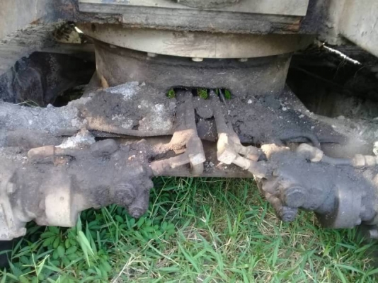 ขาย 165,000 บาท KOMATSU PC60-1 เครื่องดี ปั้มแรง โช่หนา เอวแน่น เอกสารชื้อขาย รถอยู่ จ.ปทุมธานี โทร&ไอดีไลน์ 0610710295 ขาย 165,000 บาท KOMATSU PC60-1 เครื่องดี ปั้มแรง โช่หนา เอวแน่น เอกสารชื้อขาย รถอยู่ จ.ปทุมธานี โทร&ไอดีไลน์ 0610710295