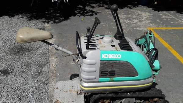 ขาย รถแบคโฮจิ๋ว KOBELCO SS สภาพสวยเดิมเดิมใช้งานน้อยมาก ราคา 98,000