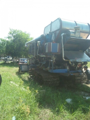 ขายรถเกี่ยวข้าว สุระชัยการช่าง195โบว์ อุ้ม2ตัน ปั๊ม22ช่วงล่าง10เพลาใหญ่ อุ้มปรับระดับ ใช้งานปกติ