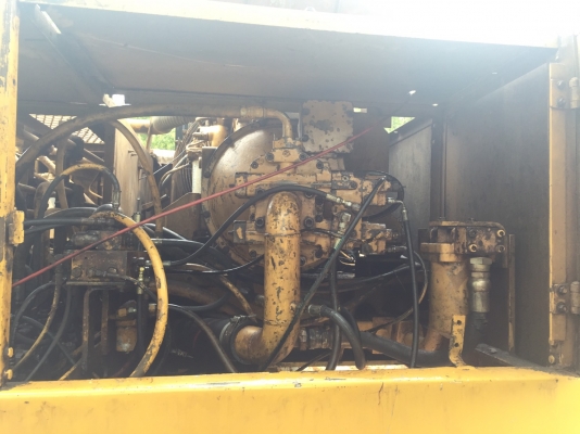 ขายรถแบคโฮ CATERPILLAR E300 เครื่อง 10Z สภาพสวย พร้อมใช้งาน สนใจโทร 081-970-1072