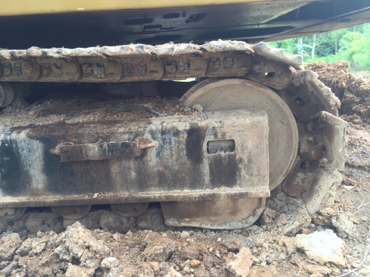 ขายรถแบคโฮ CATERPILLAR E300 เครื่อง 10Z สภาพสวย พร้อมใช้งาน สนใจโทร 081-970-1072
