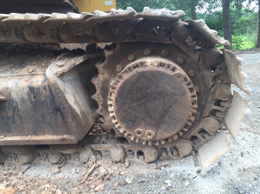 ขายรถแบคโฮ CATERPILLAR E300 เครื่อง 10Z สภาพสวย พร้อมใช้งาน สนใจโทร 081-970-1072