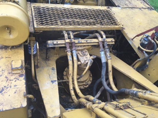ขายรถแบคโฮ CATERPILLAR E300 เครื่อง 10Z สภาพสวย พร้อมใช้งาน สนใจโทร 081-970-1072