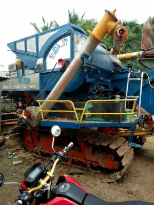 ขายรถเกี่ยวข้าว ไทยเส็งยนต์ เครื่อง240โบว์ ช่วงล่าง12 ปั๊ม22เช็คพร้อมทำงาน