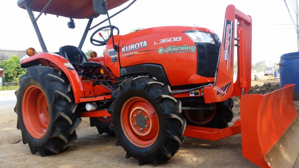 ขาย L3608DT รถ678ชั่วโมง อุปกร4ชิ้น ใบดัน โรตารี่ ผานะรวน ผานขุด ราคา335000บ. ถูกที่สุดแล้วคับ