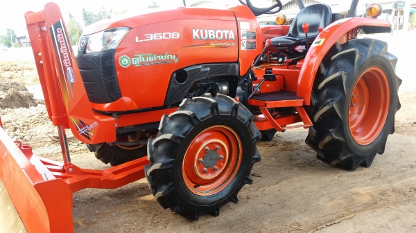 ขาย L3608DT รถ678ชั่วโมง อุปกร4ชิ้น ใบดัน โรตารี่ ผานะรวน ผานขุด ราคา335000บ. ถูกที่สุดแล้วคับ