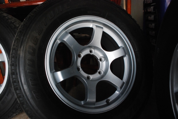 แม็ก ขอบ 17x7.5 off 20 ยาง BS 255-65-17 แม็ก ขอบ 17x7.5 off 20 ยาง BS 255-65-17