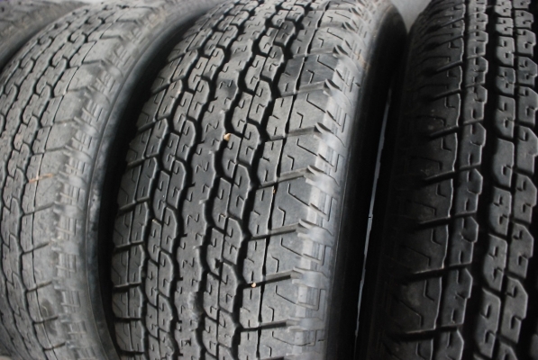 แม็ก ขอบ 17x7.5 off 20 ยาง BS 255-65-17 แม็ก ขอบ 17x7.5 off 20 ยาง BS 255-65-17