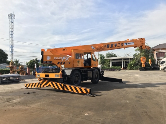 รถเครน  25ตัน