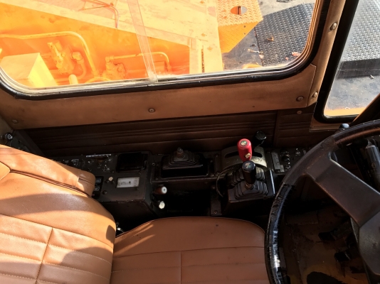 รถเครน  25ตัน