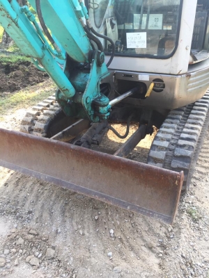 ขาย kobelco sk25sr เก่าญี่ปุ่นมีเก๋ง ไม่เคยใช้ในไทย โทร 086-1602189