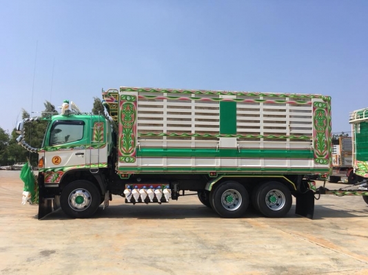 Hino เครื่อง 344 แรง ปี 56 ท่อสั้นตัวS อู่ CT ใส่ของได้30.5ตัน ยางดี สภาพสวยพร้อมใช้งาน  เดิมๆบางๆทุกจุด แต่งสวยพร้อมใช้งาน แม่ยาว 6.20 ม. ลูกยาว 6.80 ม. สูง 2.20 ม. Hino เครื่อง 344 แรง ปี 56 ท่อสั้นตัวS อู่ CT ใส่ของได้30.5ตัน ยางดี สภาพสวยพร้อมใช้งาน  เดิมๆบางๆทุกจุด แต่งสวยพร้อมใช้งาน แม่ยาว 6.20 ม. ลูกยาว 6.80 ม. สูง 2.20 ม.