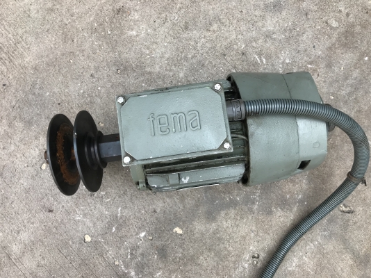 ขายมอเตอร์เบรค Fema ag 2HP. 380V 1400rpm. มีระบบเบรคในตัว สภาพสวย พร้อมใช้งาน