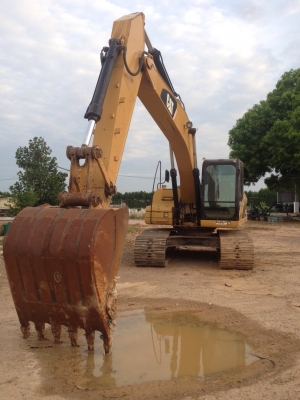 ขาย CAT320D สภาพ90\% ขาย CAT320D สภาพ90\%