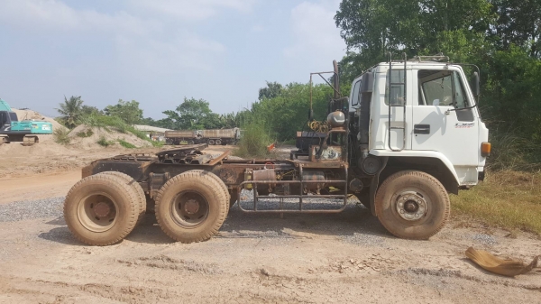 ขาย รถ 10 ล้อ หัวลาก ISUZU FXZ23KFY เครื่อง 6SD1 240 แรงม้า เกียร์ Easton ทะเบียนขาด 2 ปี
