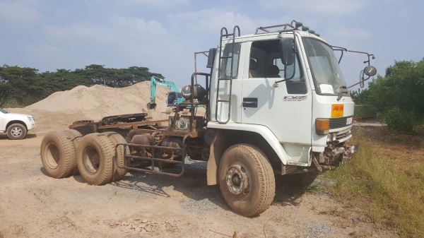 ขาย รถ 10 ล้อ หัวลาก ISUZU FXZ23KFY เครื่อง 6SD1 240 แรงม้า เกียร์ Easton ทะเบียนขาด 2 ปี