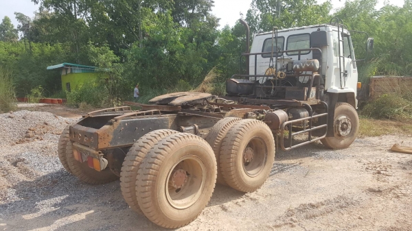 ขาย รถ 10 ล้อ หัวลาก ISUZU FXZ23KFY เครื่อง 6SD1 240 แรงม้า เกียร์ Easton ทะเบียนขาด 2 ปี