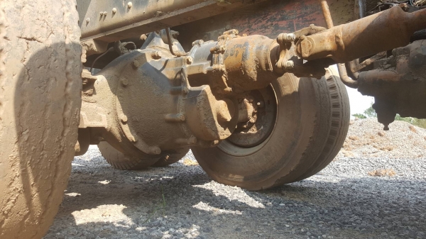ขาย รถ 10 ล้อ หัวลาก ISUZU FXZ23KFY เครื่อง 6SD1 240 แรงม้า เกียร์ Easton ทะเบียนขาด 2 ปี