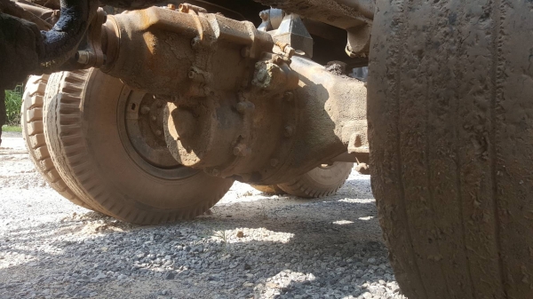 ขาย รถ 10 ล้อ หัวลาก ISUZU FXZ23KFY เครื่อง 6SD1 240 แรงม้า เกียร์ Easton ทะเบียนขาด 2 ปี