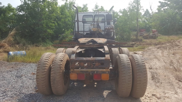ขาย รถ 10 ล้อ หัวลาก ISUZU FXZ23KFY เครื่อง 6SD1 240 แรงม้า เกียร์ Easton ทะเบียนขาด 2 ปี