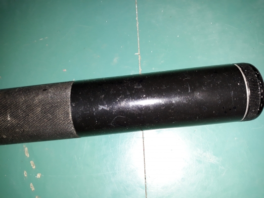 ขายไฟฉาย3ท่อน MAG-LITE MADE IN USA.มือสองสภาพดีทำจากโลหะ กันน้ำ แข็งแรงมีน้ำหนัก ใช้ป้องกันตัวได้