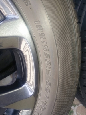 ขายล้อแม็กพร้อมยางมาสด้า 2 ของแท้ติดรถ 4 วง (โฉมล่าสุด) รถออกมาได้ 4 เดือนกว่า ไม่มีรอย ไม่รั่ว ไม่ซึม ไม่มีปะ