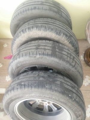 ขายล้อแม็กพร้อมยางมาสด้า 2 ของแท้ติดรถ 4 วง (โฉมล่าสุด) รถออกมาได้ 4 เดือนกว่า ไม่มีรอย ไม่รั่ว ไม่ซึม ไม่มีปะ
