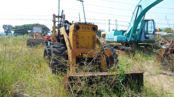 รถตักTCM 30,000 บาท