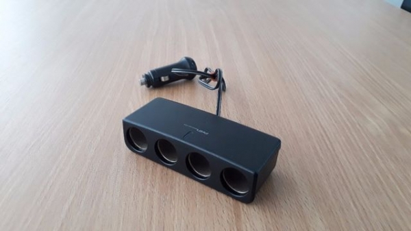 ช่องต่อพ่วงไฟที่จุดบุหรี่ แบบ4ช่อง PAN PROCASTER