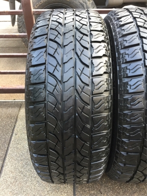 ยาง All Yokohama 265 60 18 ปี15 ดอกเต็ม ไม่มีปะ ไม่มีกินข้าง ไม่มีแตกลายงา ใช้ยาว ราคาไม่แพง ยาง All Yokohama 265 60 18 ปี15 ดอกเต็ม ไม่มีปะ ไม่มีกินข้าง ไม่มีแตกลายงา ใช้ยาว ราคาไม่แพง