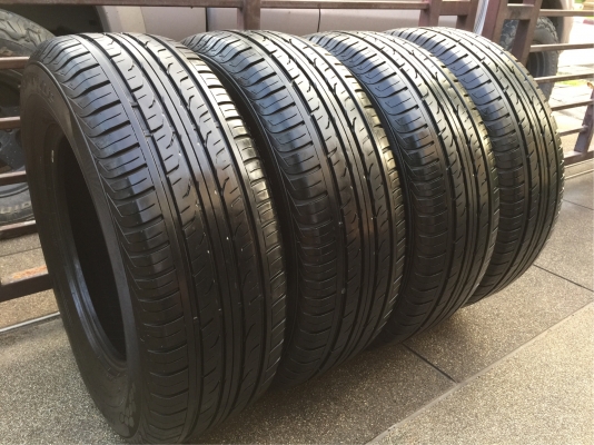 ยาง Dunlop 265 65 17 ปลายปี16 ดอกเต็ม ตุ่มครบ ไม่มีกินข้าง ใช้ยาว ราคาไม่แพง