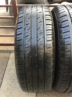 ยาง Dunlop 265 65 17 ปลายปี16 ดอกเต็ม ตุ่มครบ ไม่มีกินข้าง ใช้ยาว ราคาไม่แพง